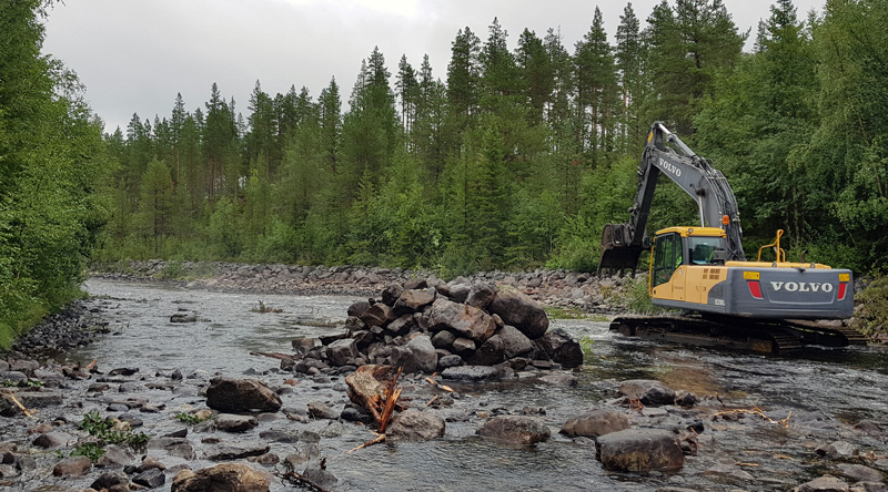 Fortsatta restaurering i Ljusnan