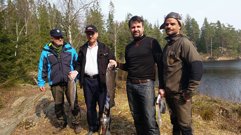 PREMIÄRFISKE I SVARTEDALEN Lördag 5 maj kl 08.00