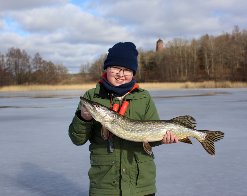 4000 pimpelspön vill ut och fiska!