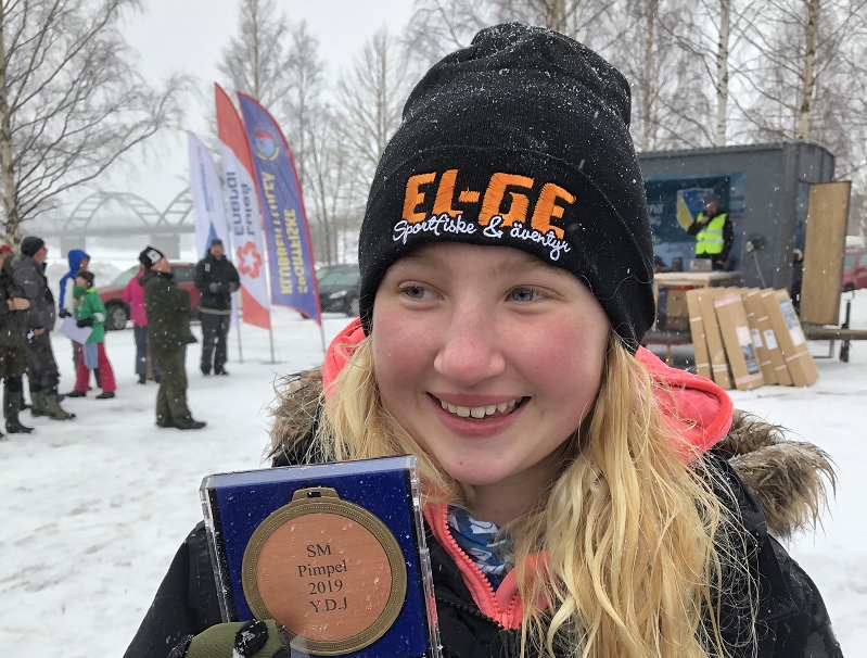 Iris Sundgren från Göteborg knep brons på pimpel-SM!