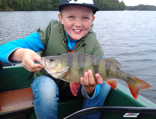 Full fart på sommarfiskeskolan